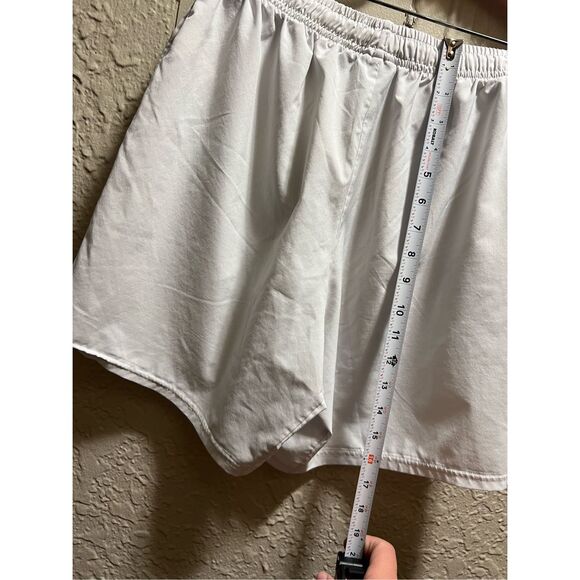 Gymshark White Athletic Shorts Men’s Size Medium - Picture 13 of 14